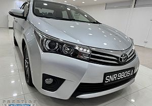 Toyota Corolla Altis 1.6L CVT Elegance LED Keyless Silver 2015